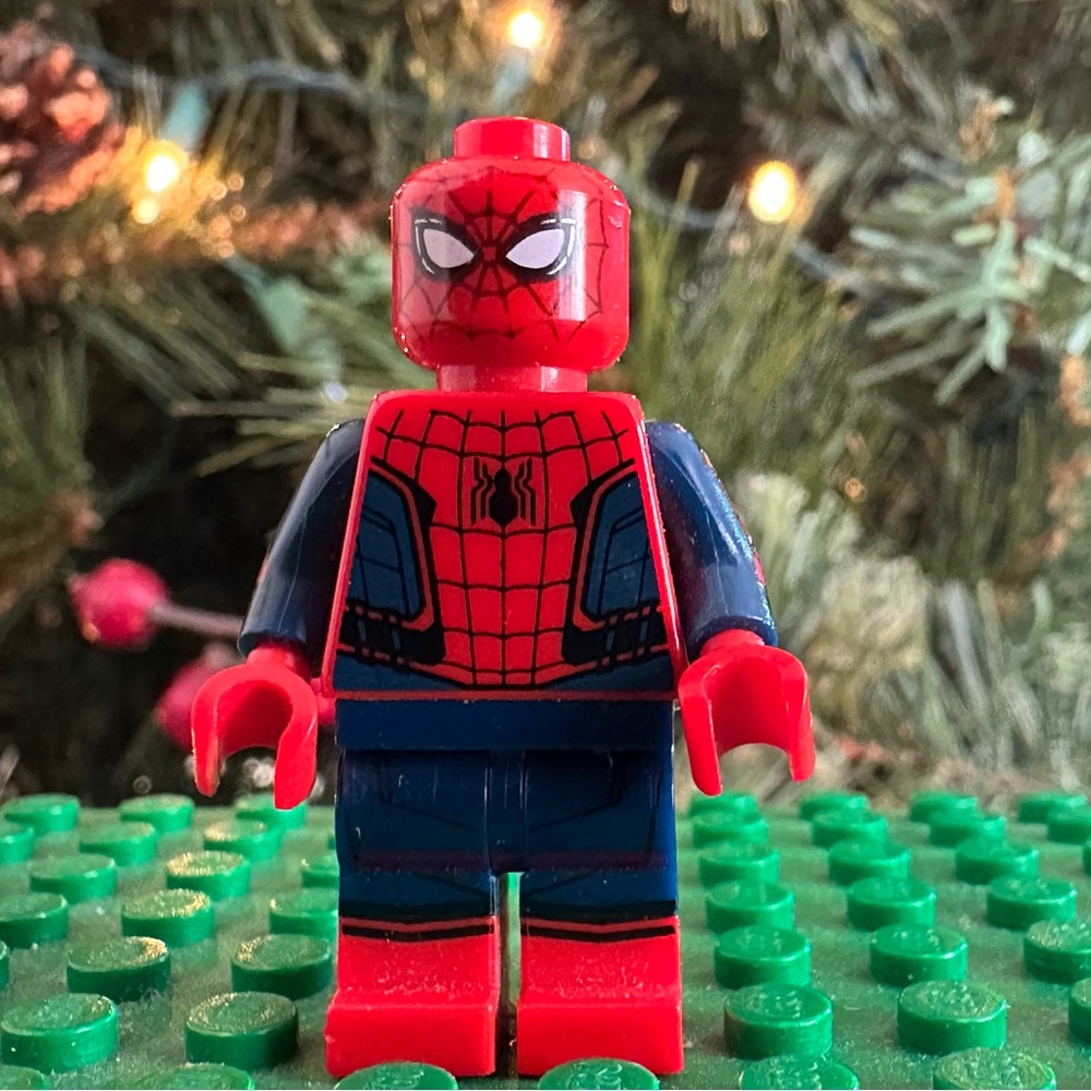 Lego Very Rare Spider-Man Black Web Pattern Minifigure from Retired Set 76067